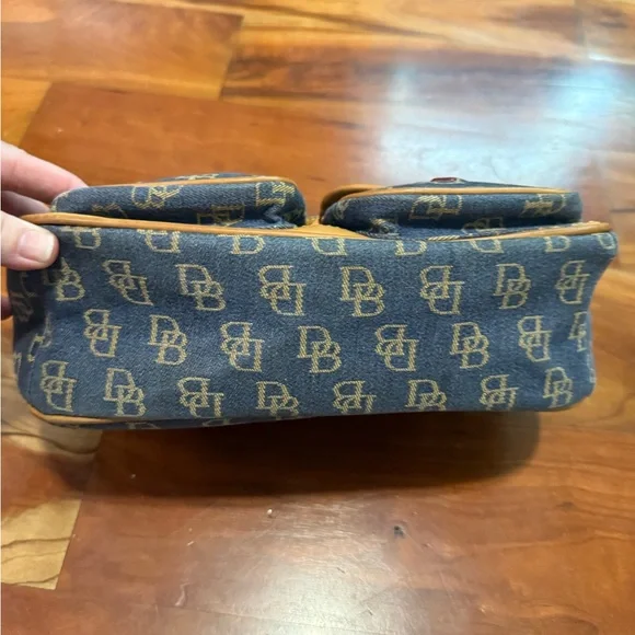 Dooney & Bourke Blue and Tan Shoulder Bag - Picture 14 of 16